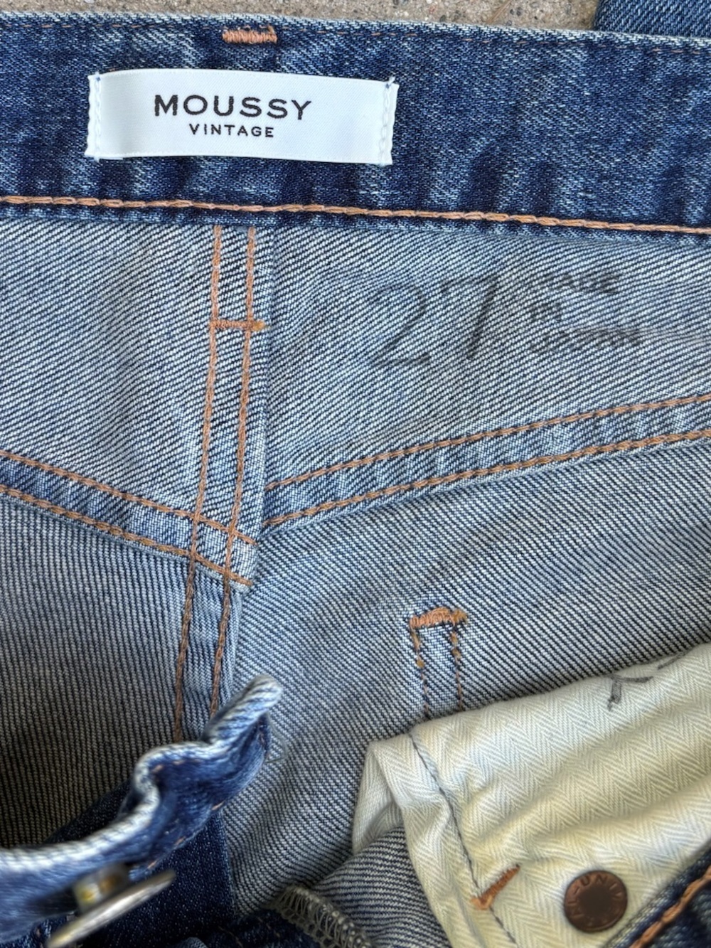 Moussy Vintage cropped skinny fit distressed jeans - Size 27 - Picture 2 of 4